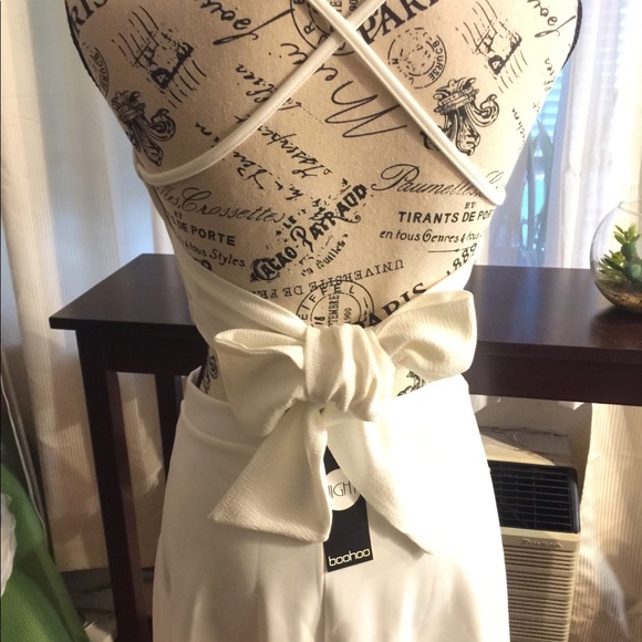 Boohoo Lydia Crop top two piece midi skirt Co-Ord - Picture 3 of 5